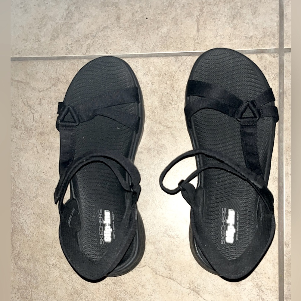 Black women’s sandals